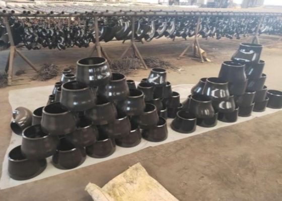কার্বন ইস্পাত পাইপ ফিটিং 1500 চাপ রেটিং এবং সহজ ইনস্টলেশন