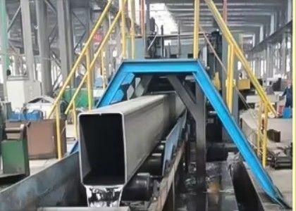 ASTM EN, BS, JIS স্ট্রাকচার পাইপ স্টিল টিউবুলার সেকশনস লেক পৃষ্ঠ সমাপ্তি সহ