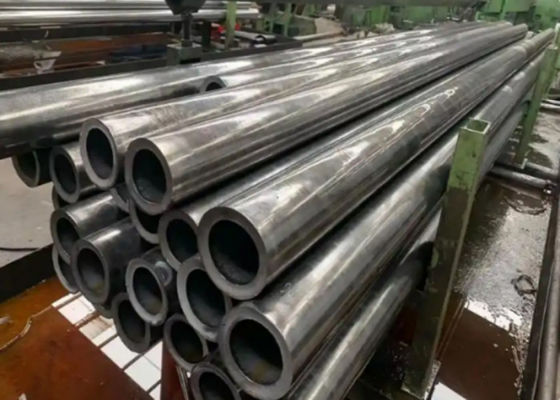 ইন্ডাস্ট্রিয়াল অ্যাপ্লিকেশনের জন্য GB/T8163 সিউমলেস স্টীল পাইপ উপর Punching প্রক্রিয়াকরণ