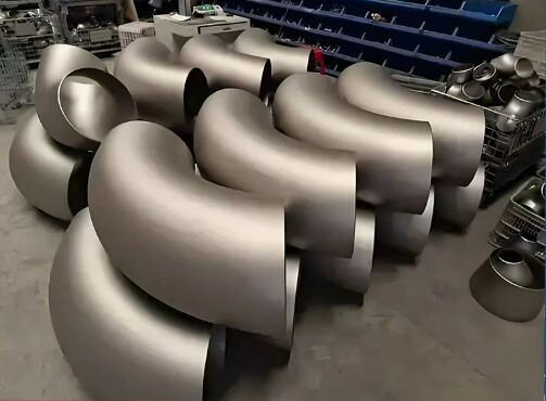 উচ্চ ক্ষয় প্রতিরোধের ইস্পাত পাইপ ফিটিং সঙ্গে যথার্থ মেশিনিং সহনশীলতা +/- 0.01mm এবং গরম / ঠান্ডা প্রেসিং টেকনিক